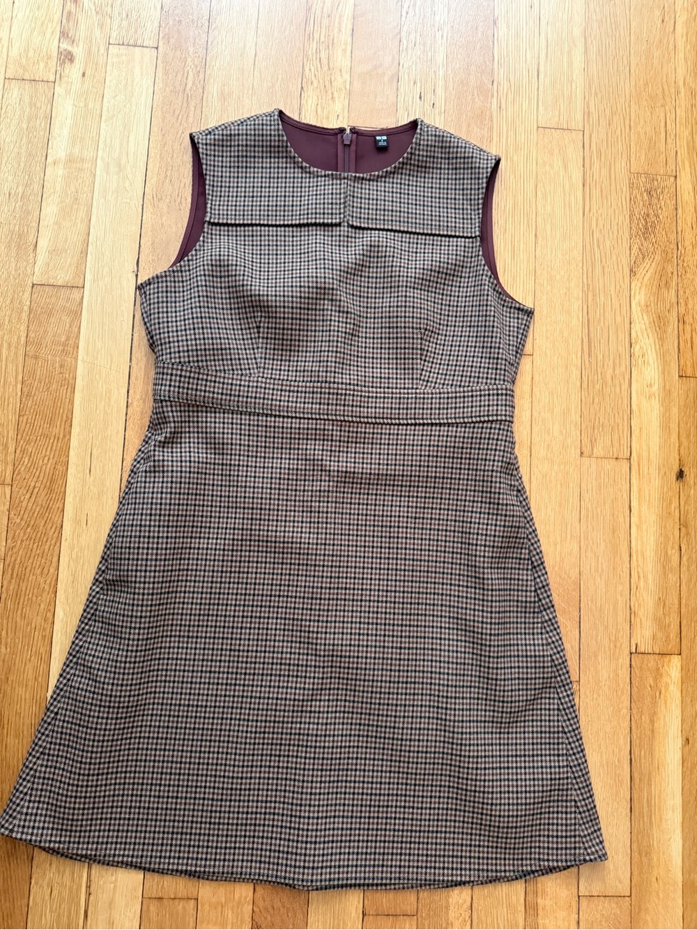 Uniqlo Brown and Black Houndstooth Mini Dress with Maroon Trim
